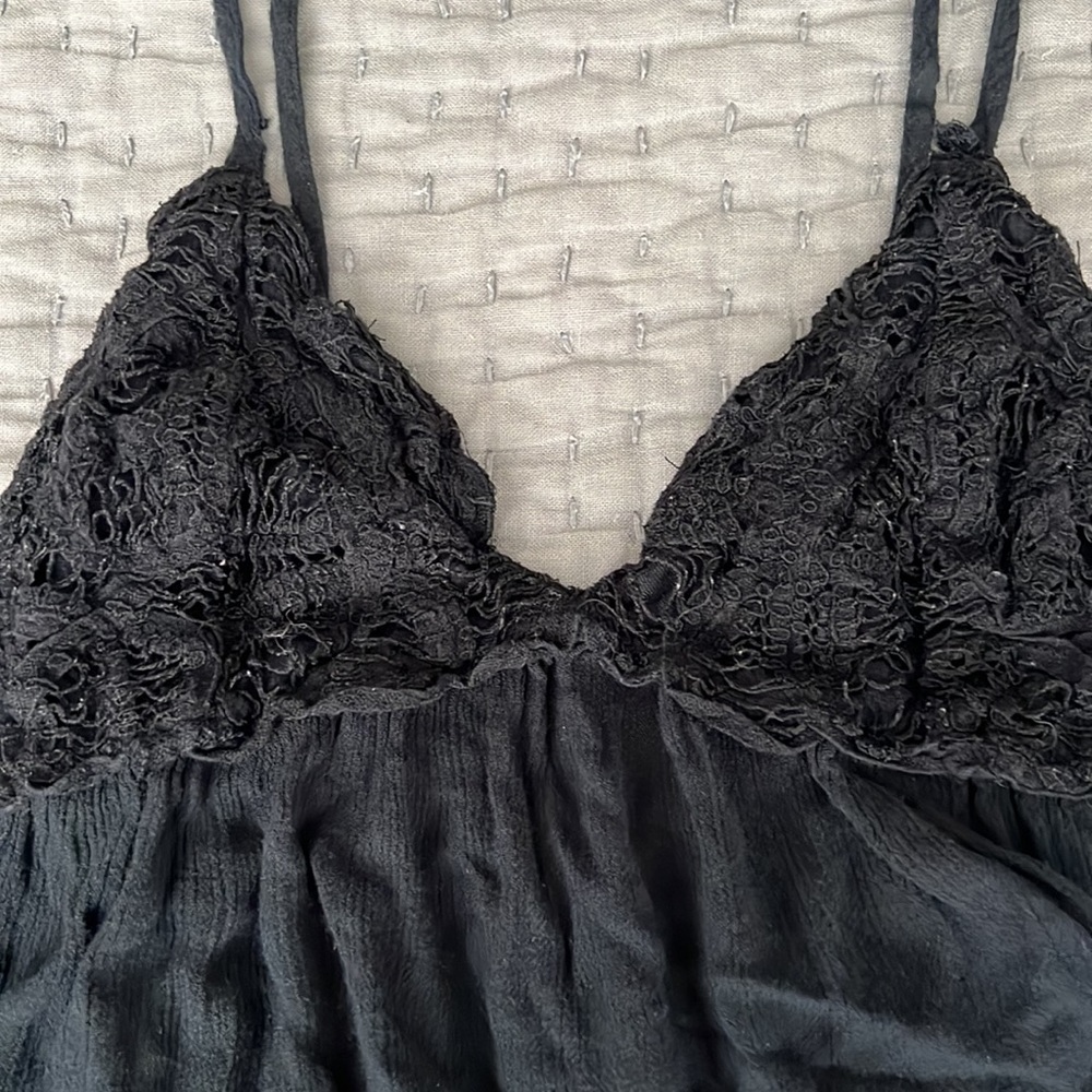 A&F Flowy Shirt - Picture 2 of 2